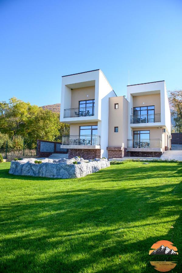 Къща За Гости Давиос Saparewa Banja Exterior foto